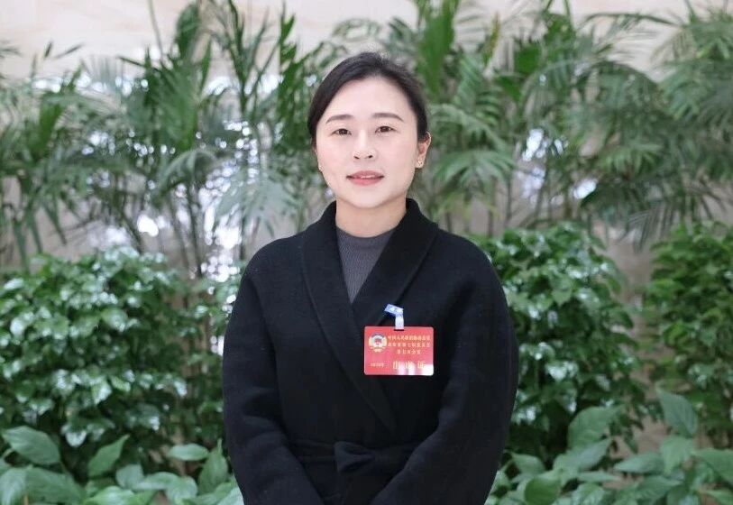 ���족��2025|����ίԱ����죨����